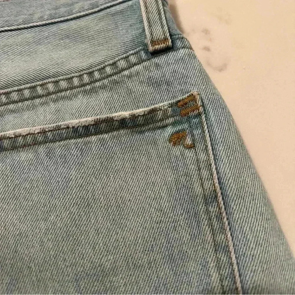 Madewell Relaxed Denim Shorts in Cedarcroft Wash High Rise Raw Hem Size 30- A14 - Picture 3 of 10